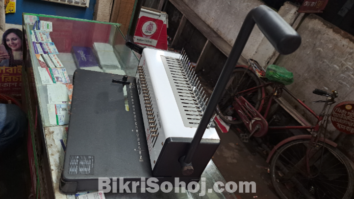 স্পাইরাল বাইন্ডিং মেশিন SD-220D comb binding machine